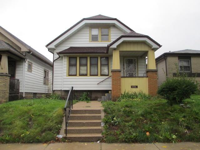 4915 N 37th St, Milwaukee, WI 53209