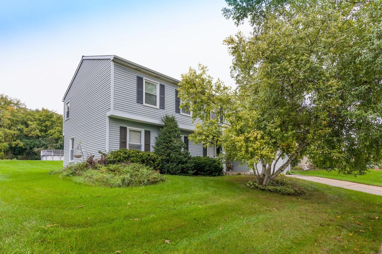 1908 Harris-highland Dr, Waukesha, WI 53188