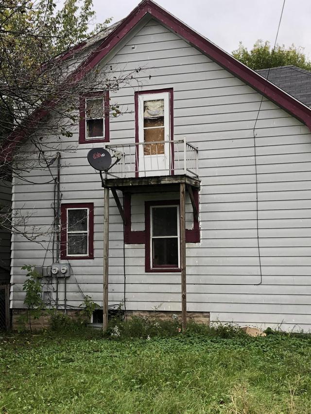 5061 N 32nd St., Milwaukee, WI 53209
