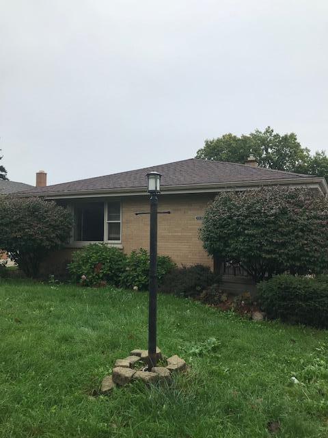 5913 Pershing Blvd, Kenosha, WI 53144