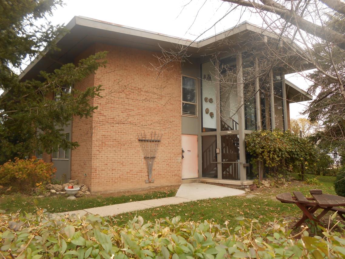 8132 W Beckett  Ave., Milwaukee, WI 53218