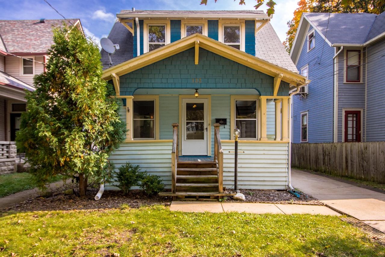 133 Randall St, Waukesha, WI 53188