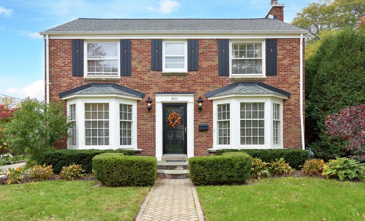 6237 N Bay Ridge, Whitefish Bay, WI 53217
