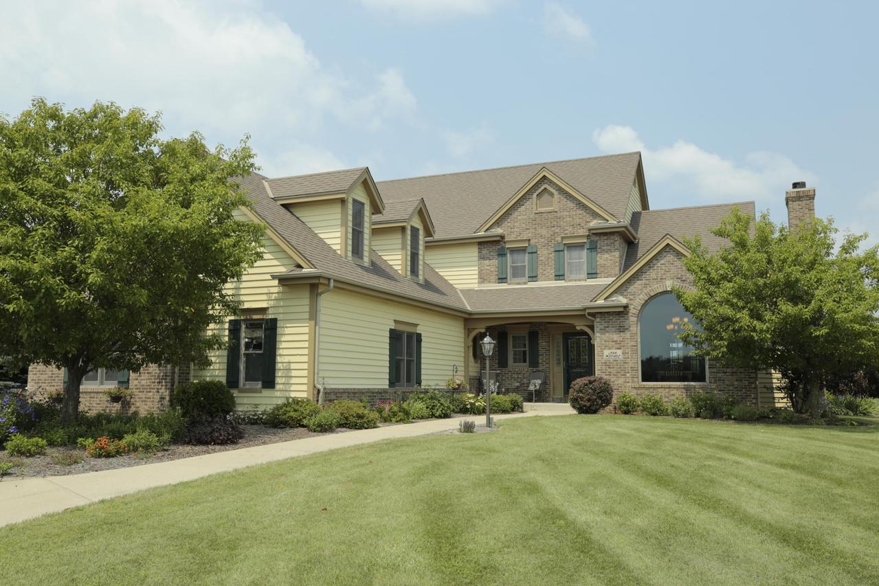 N66W27402 Moraine Dr, Lisbon, WI 53089