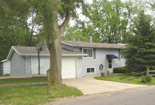 N7068 Evergreen Ln, Sugar Creek, WI 53121
