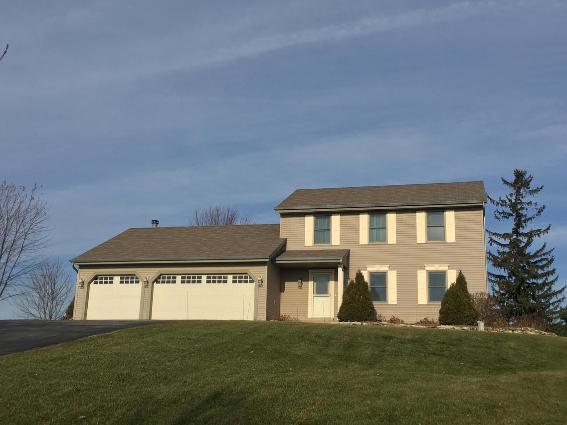 N93W27616 Quail Hollow Ct., Lisbon, WI 53029
