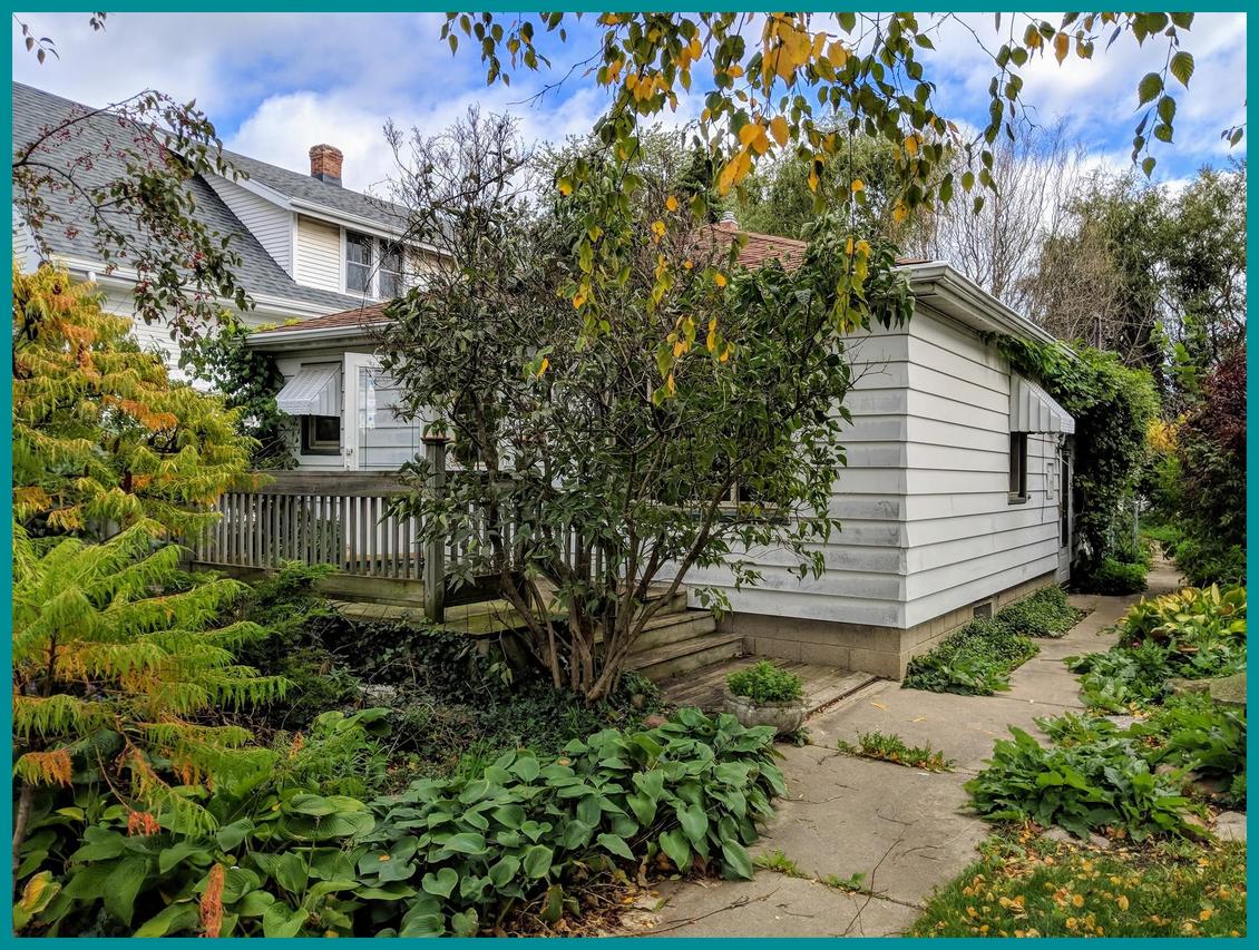 2025 Quincy Ave, Racine, WI 53403