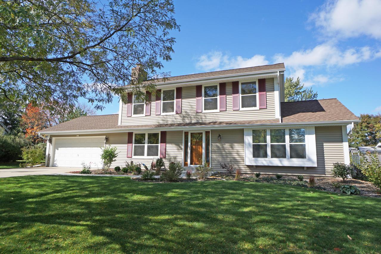 4235 S Tie Ave, New Berlin, WI 53151