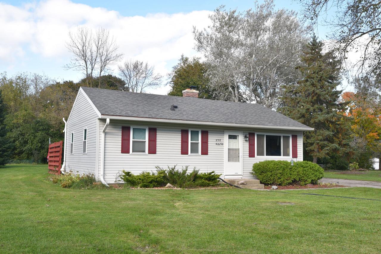 N98W16298 Concord Rd, Germantown, WI 53022