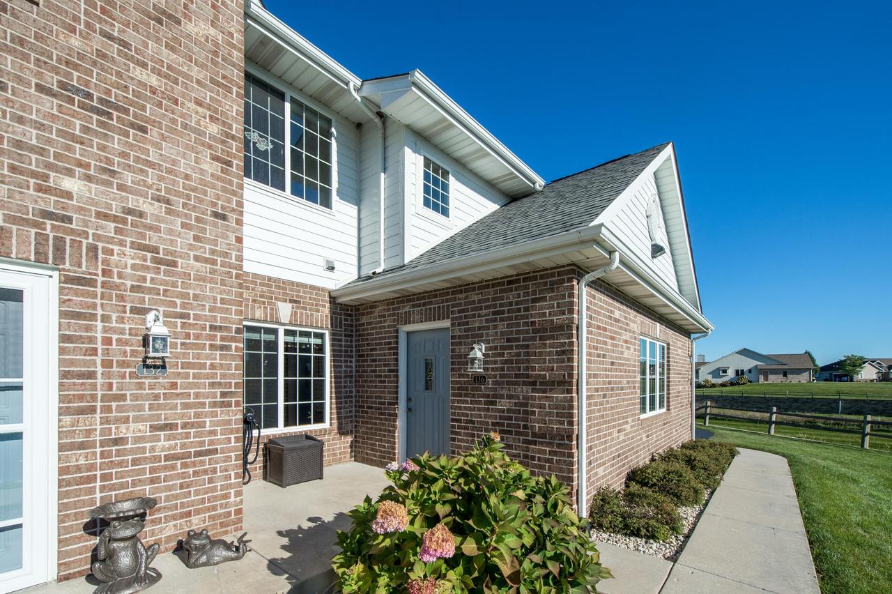 9201 66th Ave, Pleasant Prairie, WI 53158