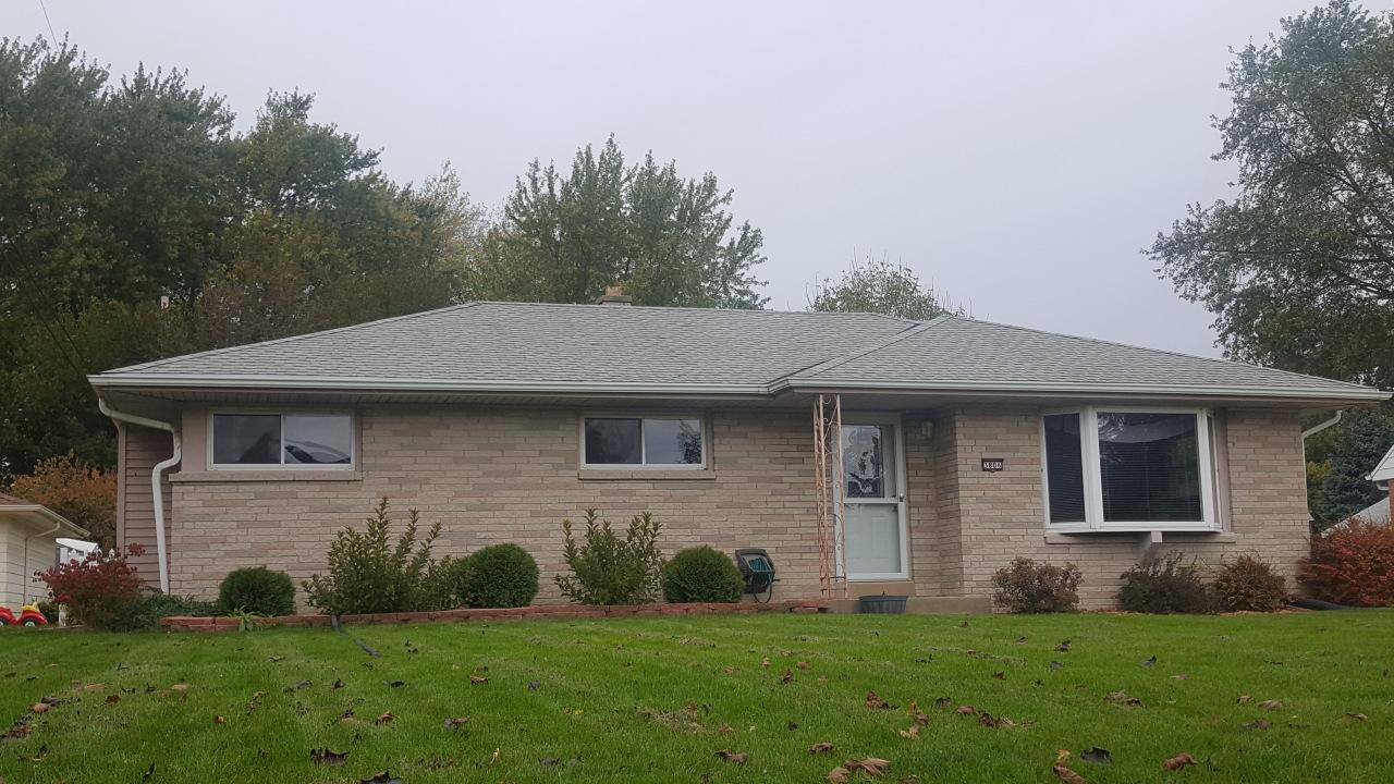 3806 Brooklawn Cir, South Milwaukee, WI 53172