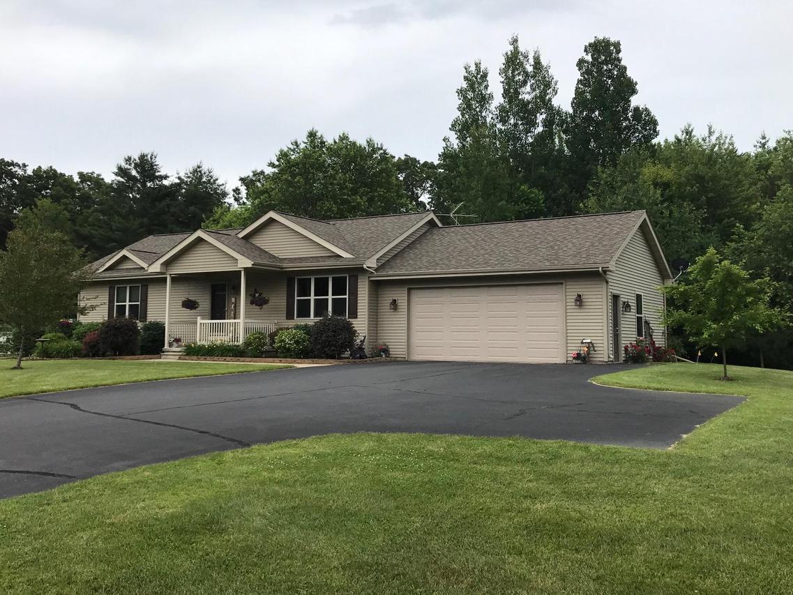 W1611 Co Rd B, Peshtigo, WI 54143
