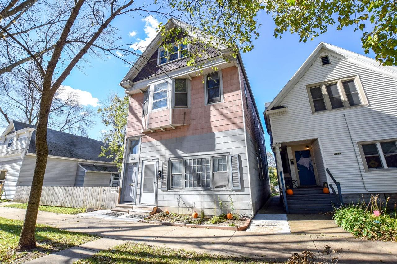 2507 N Bartlett Ave #2509, Milwaukee, WI 53211