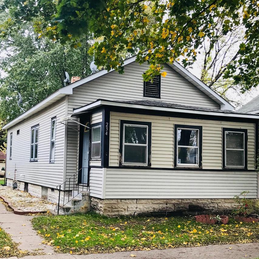 234 Caledonia St, La Crosse, WI 54603