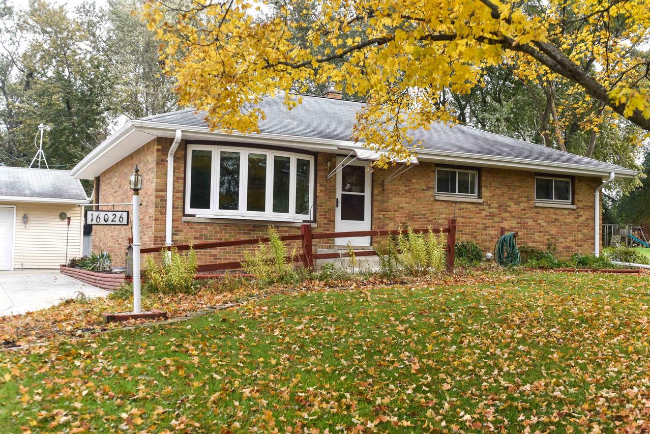 16026 W El Dorado Dr, New Berlin, WI 53151