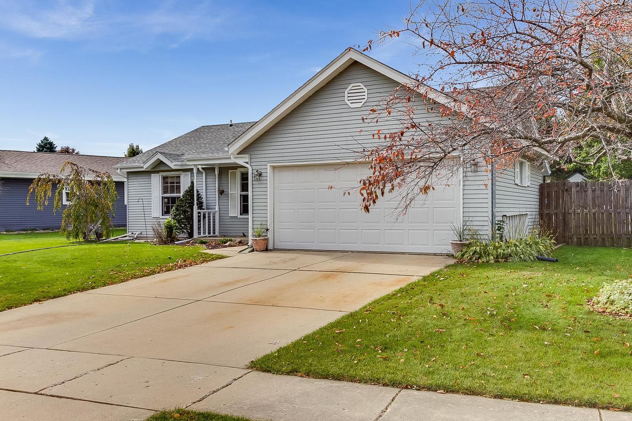 2504 41st Ave, Kenosha, WI 53144