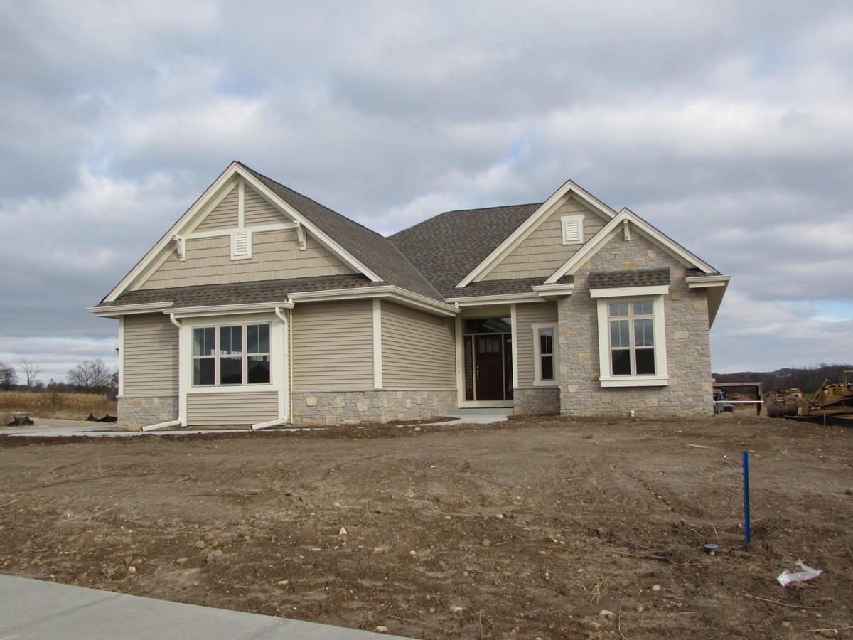 235 Farmstead Dr, Slinger, WI 53086