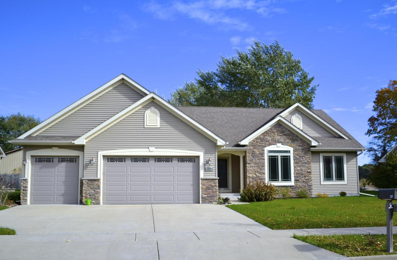 1227 18th Ave, Kenosha, WI 53140