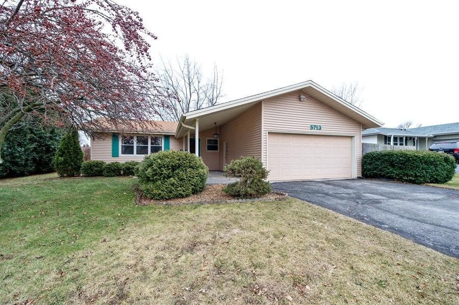 5713 Bradford Ave, Caledonia, WI 53406