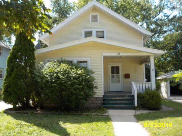 118 Columbia Ave, Waukesha, WI 53186