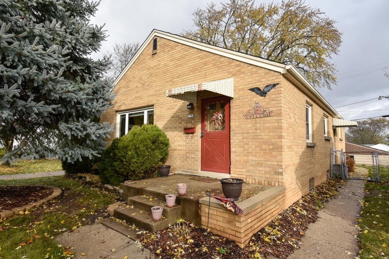 2754 S 68th St., Milwaukee, WI 53219
