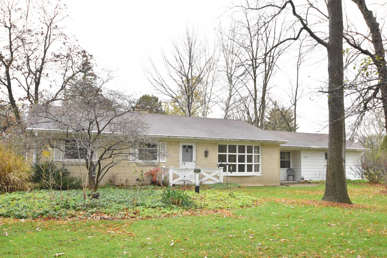 11800 Timberline Ln., Hales Corners, WI 53130