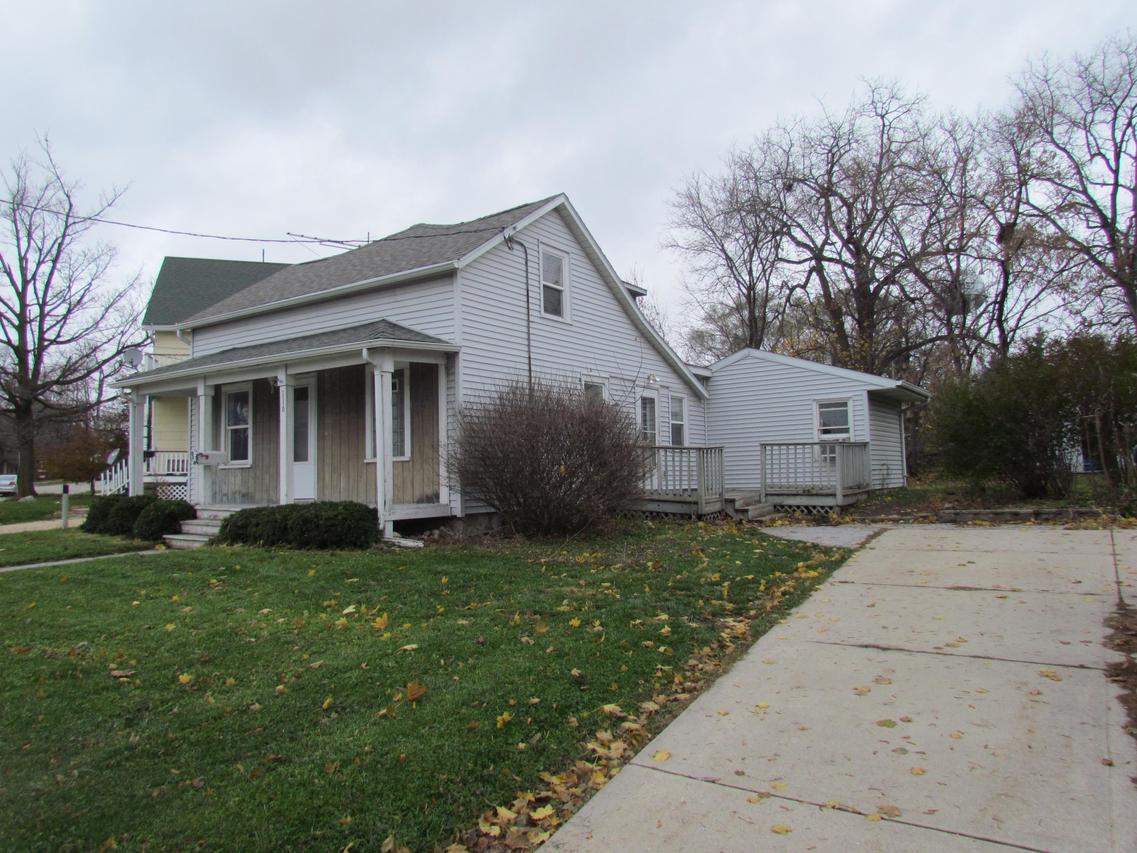 116 W State St., Hartford, WI 53027