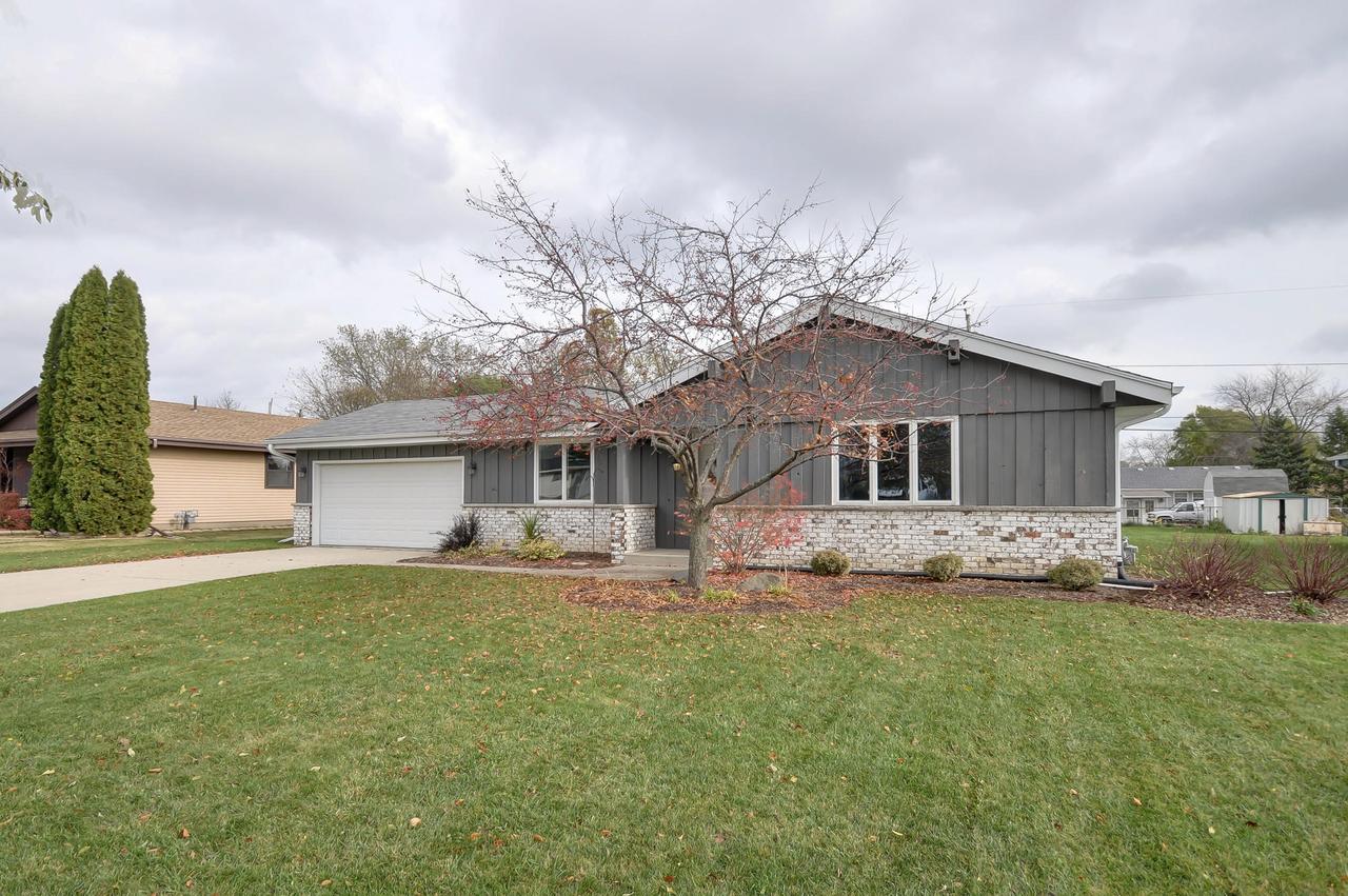7230 S 38th St., Franklin, WI 53132
