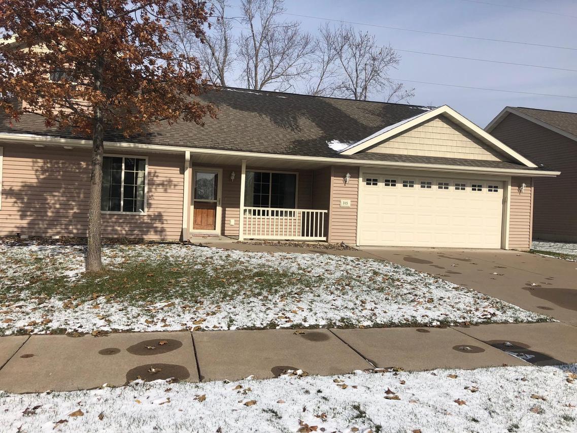 315 Grant St, Holmen, WI 54636