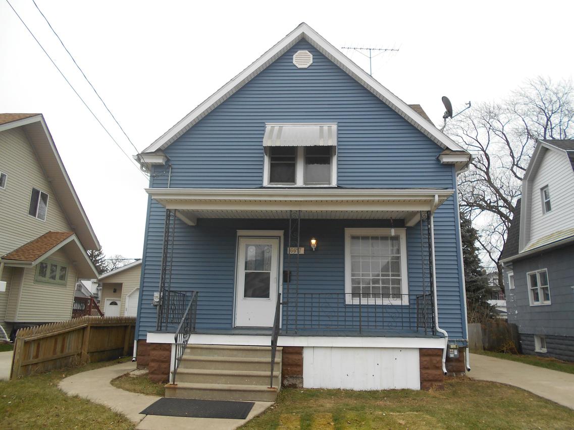 6617 21st Ave., Kenosha, WI 53143