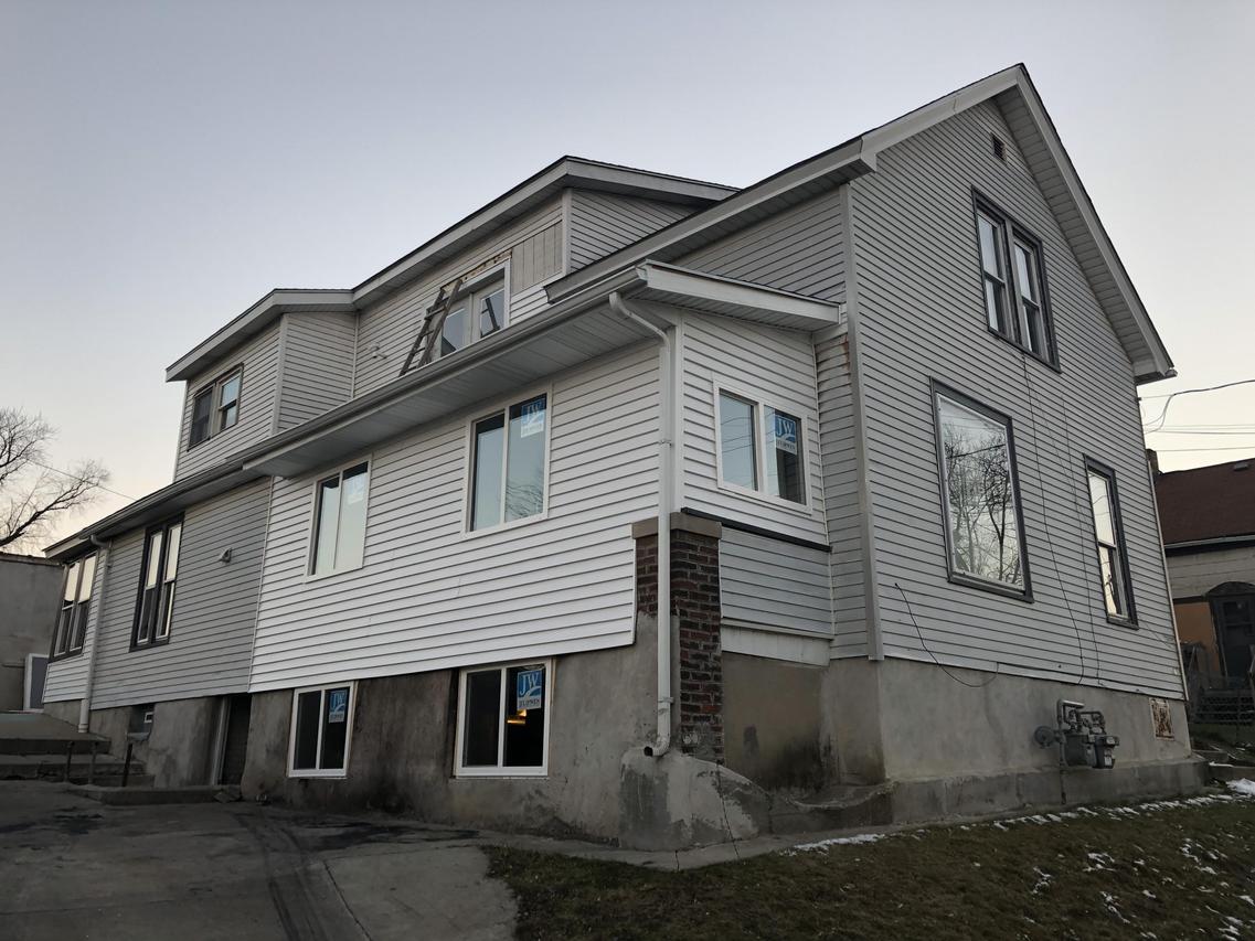 1007 11th St., Racine, WI 53403