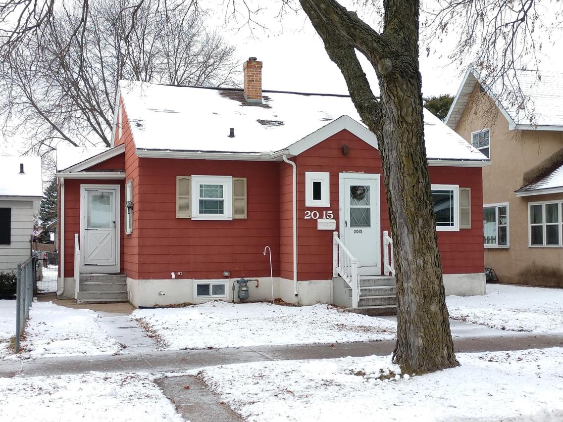 2015 Wood St, La Crosse, WI 54603