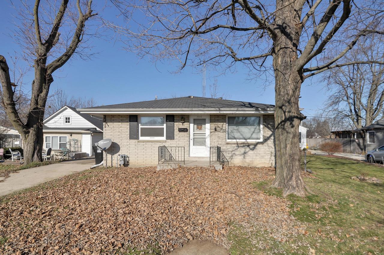 3310 Pierce Blvd, Racine, WI 53405