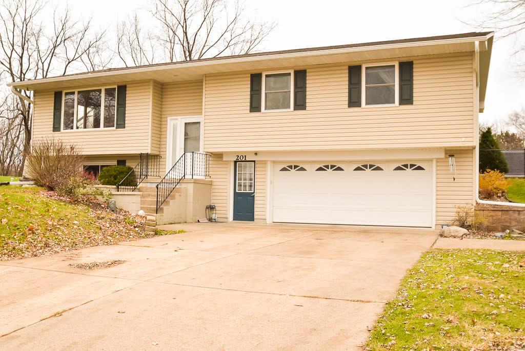 201 3rd Ave, Holmen, WI 54636