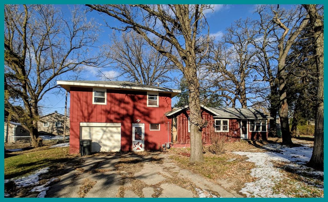 24702 67th St, Paddock Lake, WI 53168