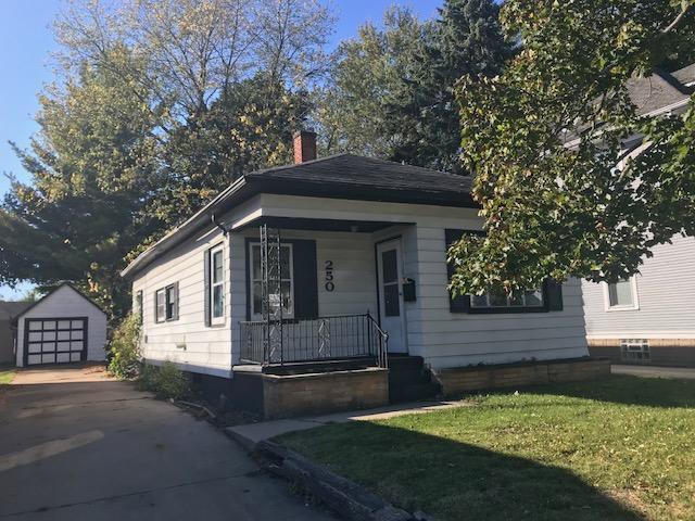 250 Wickham Blvd, Racine, WI 53405