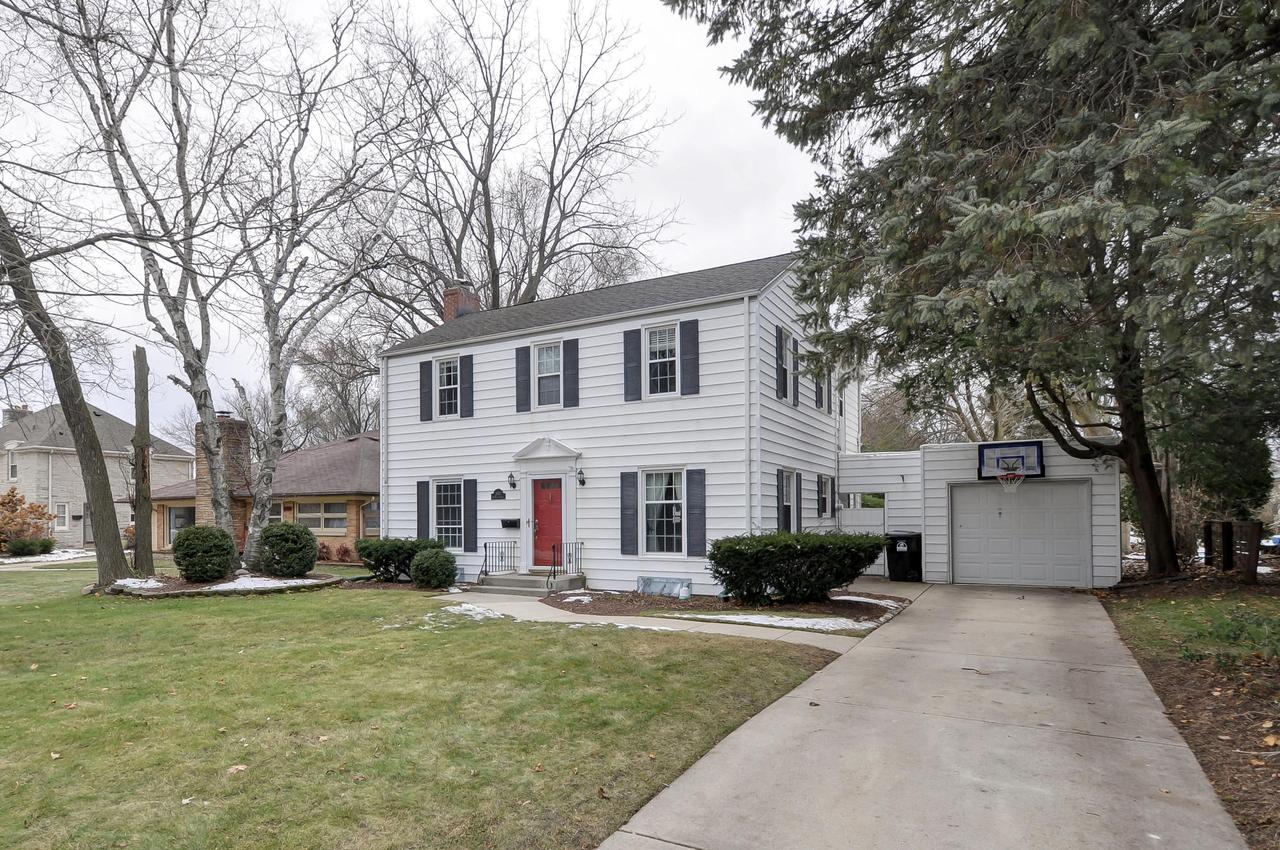 3050 N Main St, Racine, WI 53402