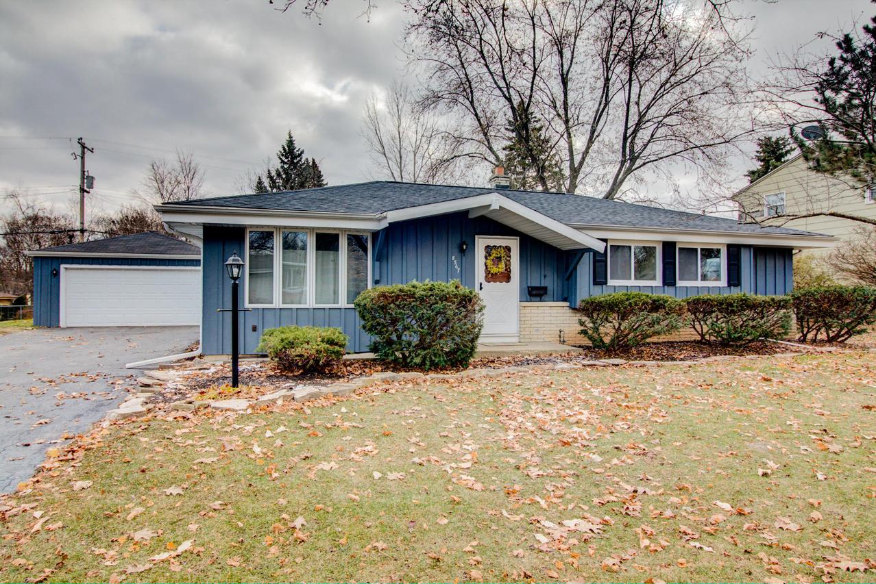 8567 W Cheyenne St, Milwaukee, WI 53224