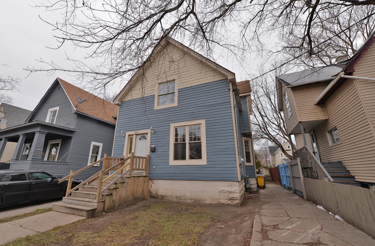 5811 5811 21st Ave., Kenosha, WI 53140