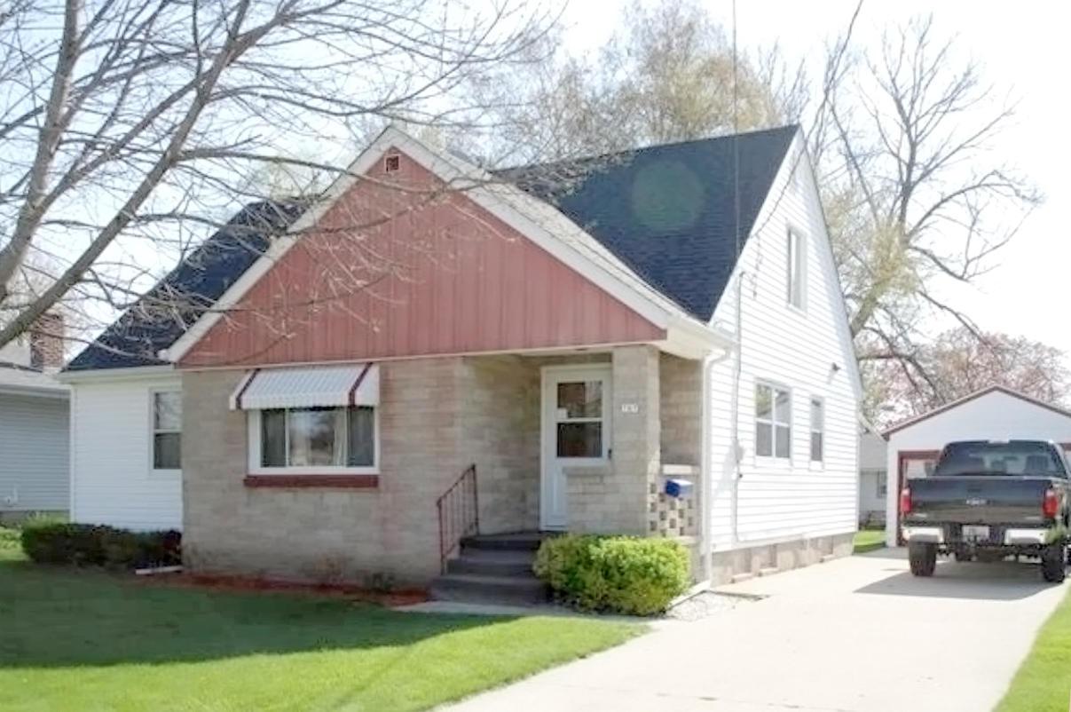 707 S 33rd St., Manitowoc, WI 54220