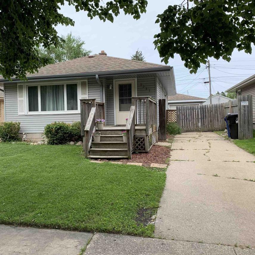 2327 Hayes Ave., Racine, WI 53405