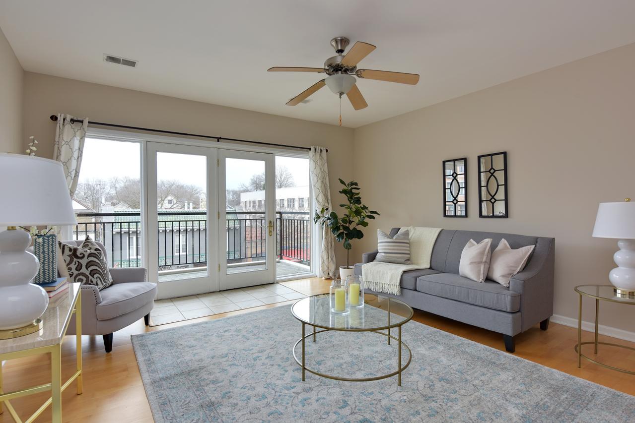 1717 E Kensington Blvd #303, Shorewood, WI 53211