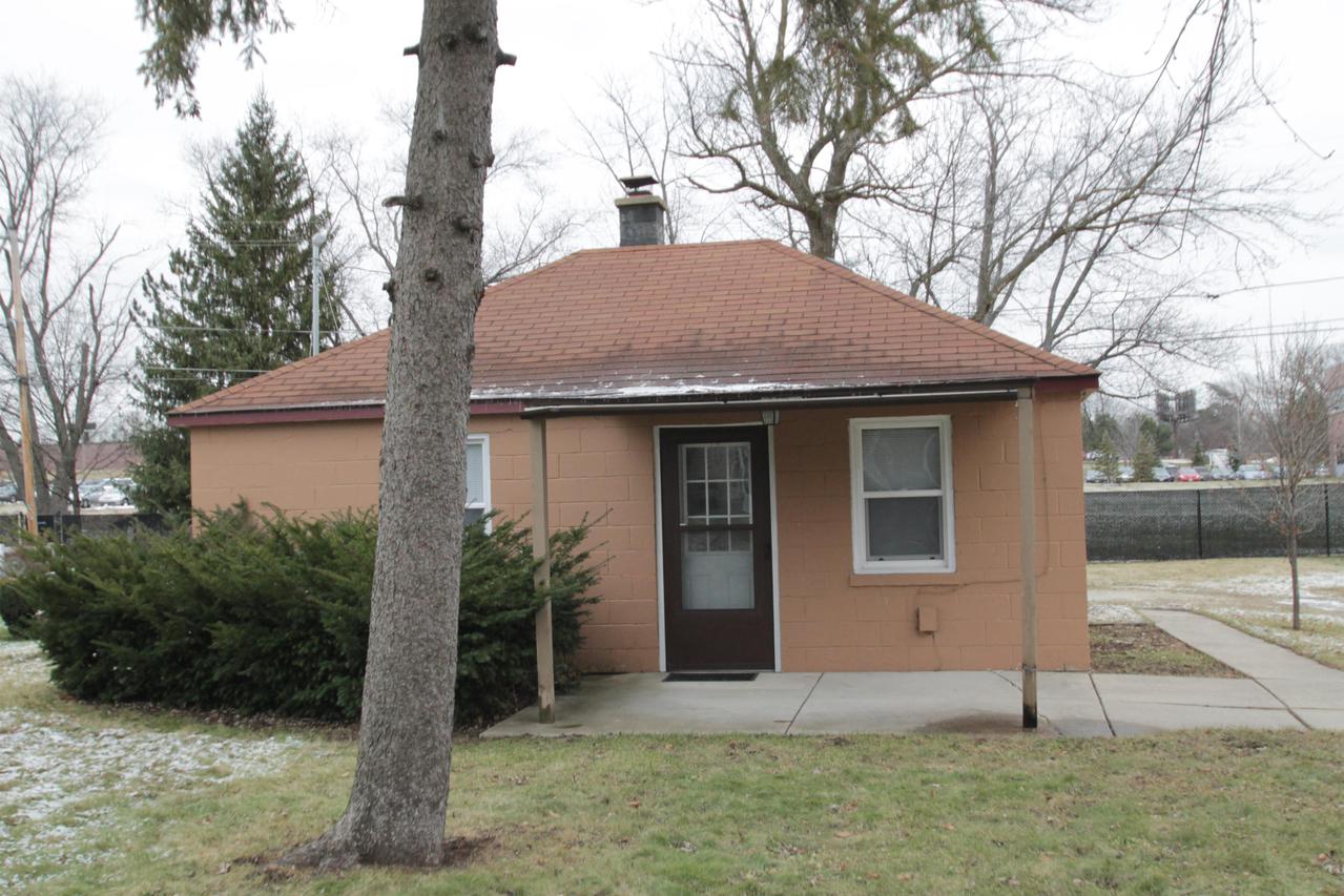 3198 S 105th St., West Allis, WI 53227