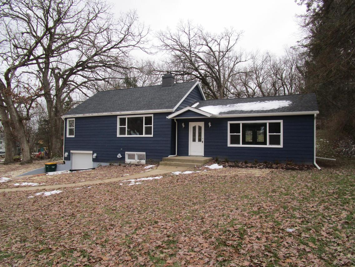 951 Main St, Genoa City, WI 53128