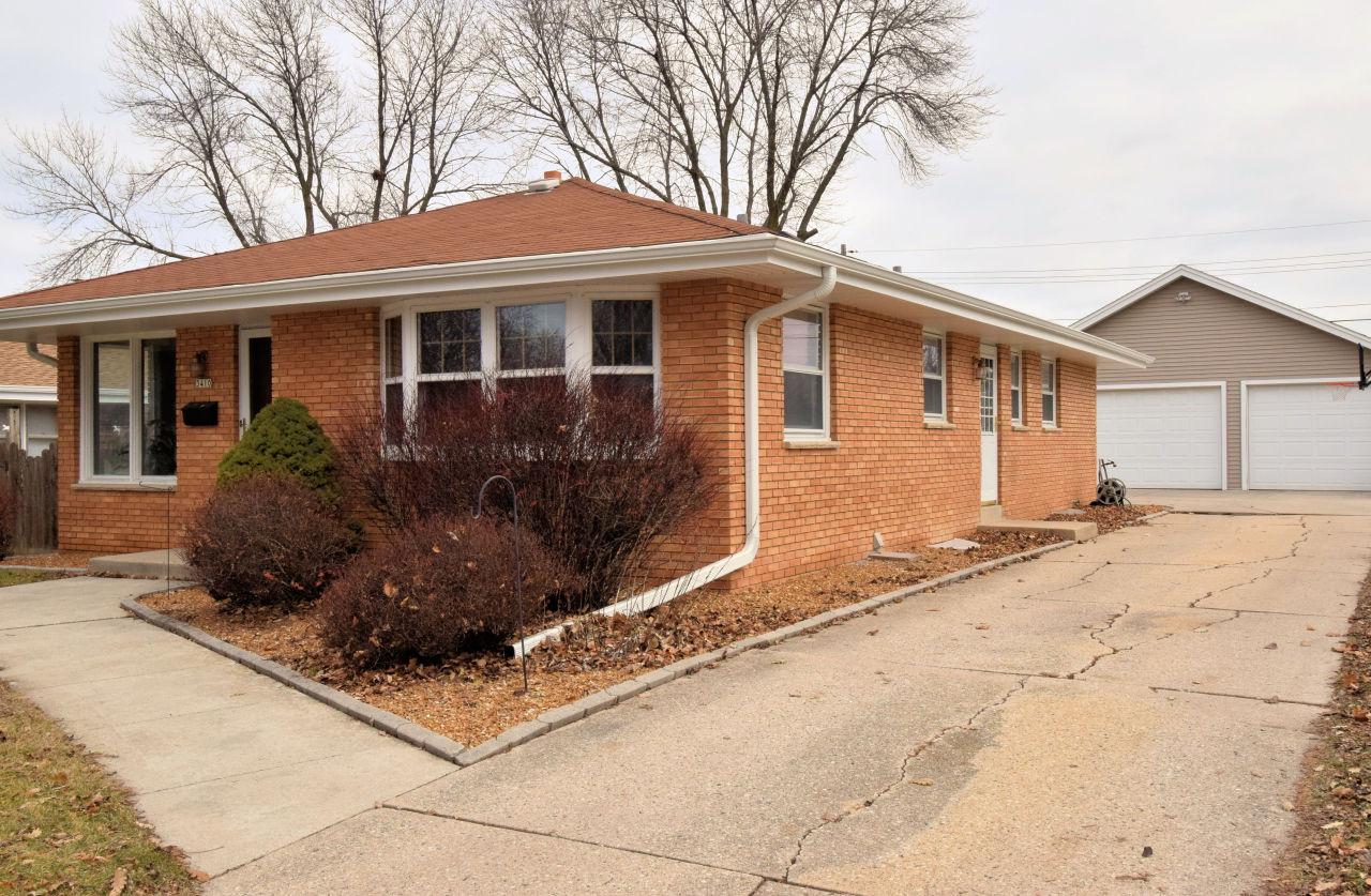 3410 S 87th St, Milwaukee, WI 53227