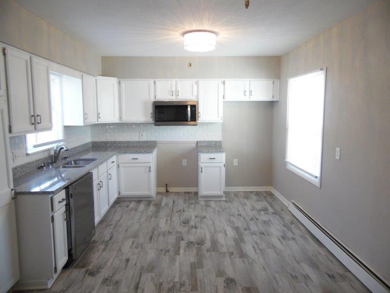 4932 N 72nd St, Milwaukee, WI 53218