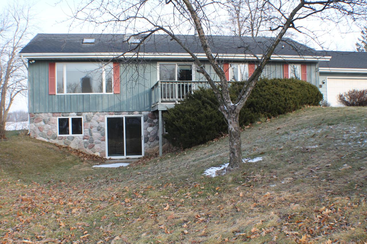 N2201 S Resthaven Rd, Ashippun, WI 53078