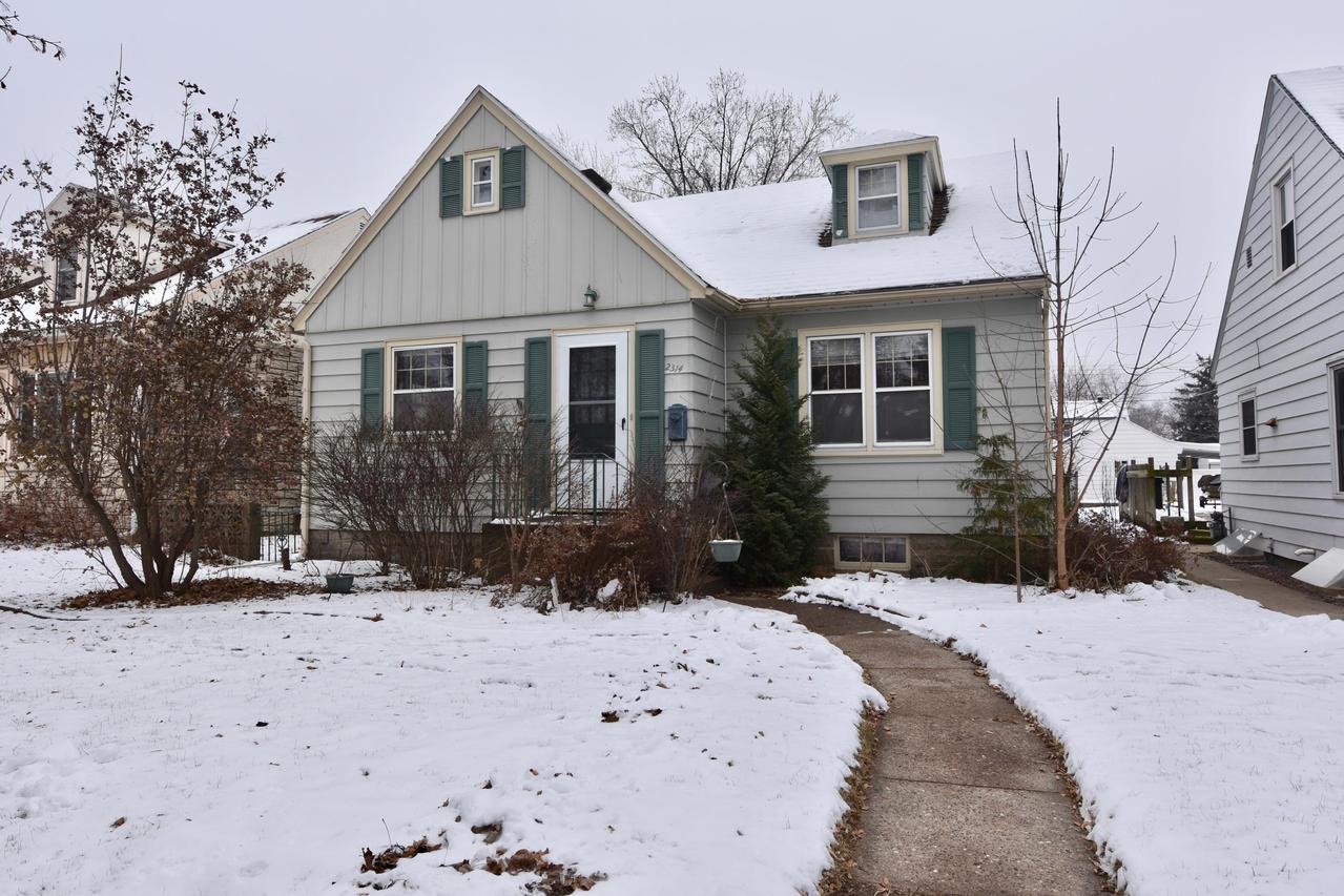 2314 Winnebago St, La Crosse, WI 54601