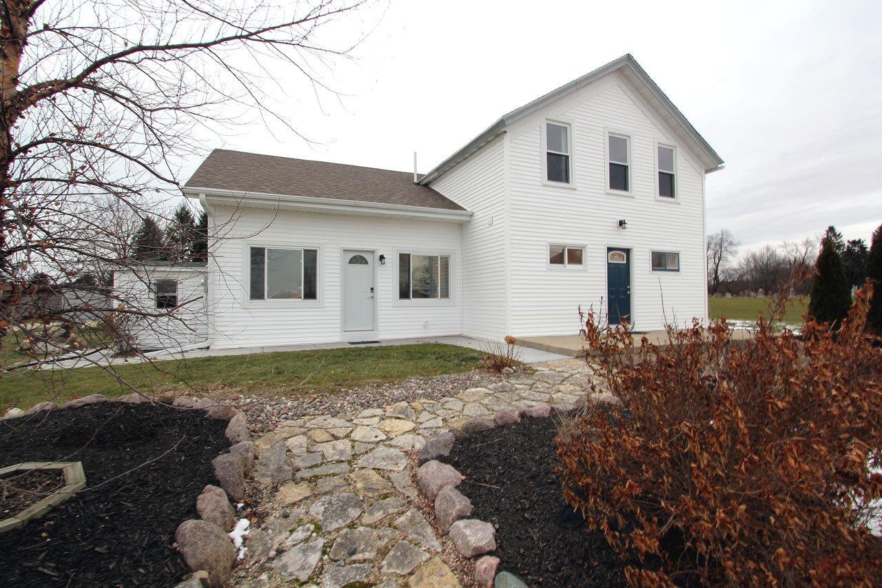 6277 Nabob Dr., West Bend, WI 53095