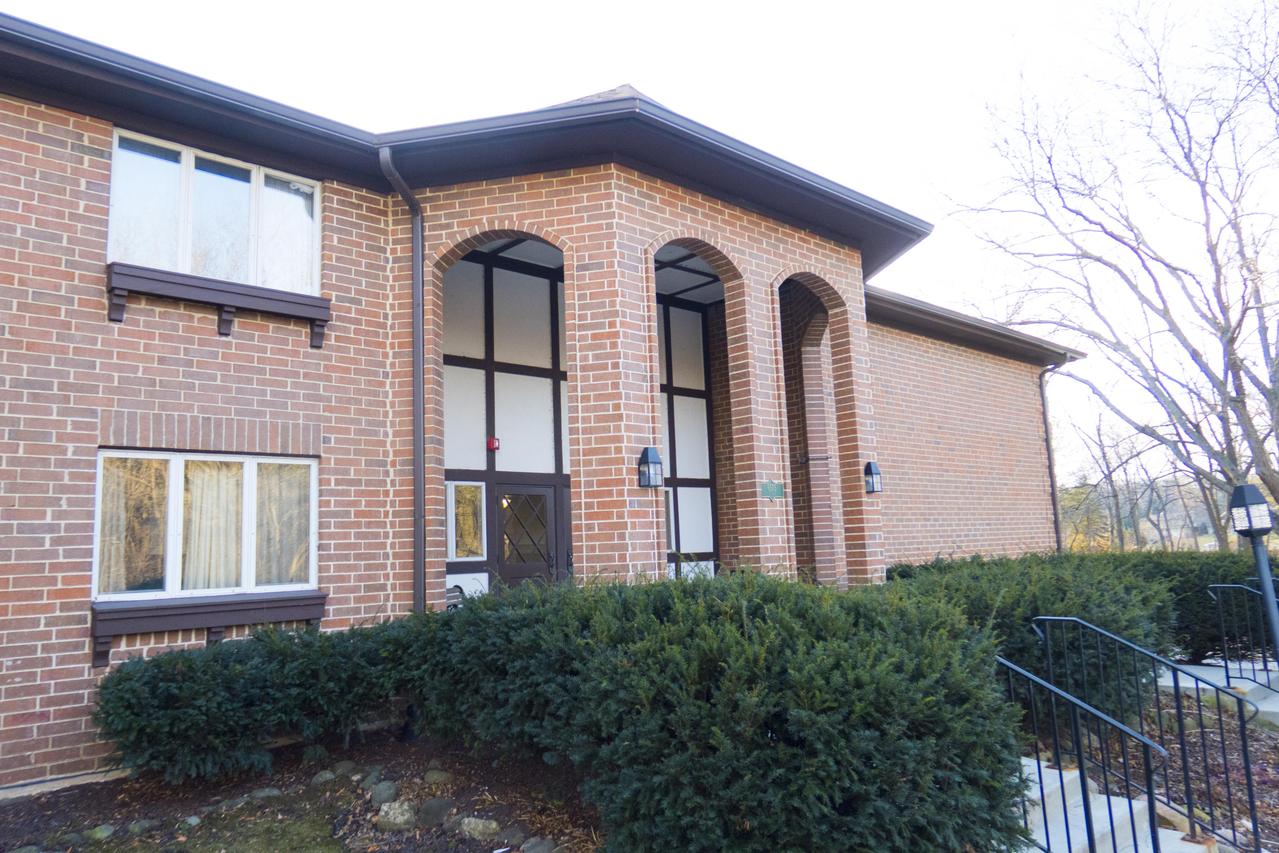 6575 N Green Bay Ave #113, Glendale, WI 53209